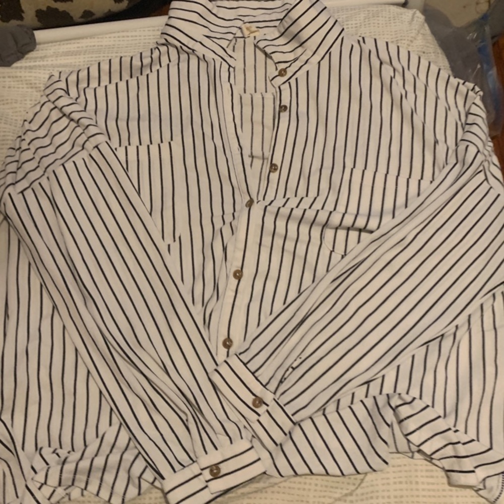 Black and white vertical striped button up Large